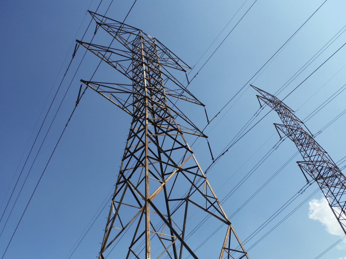 High-voltage electricity transmission pylons and overhead grid lines
